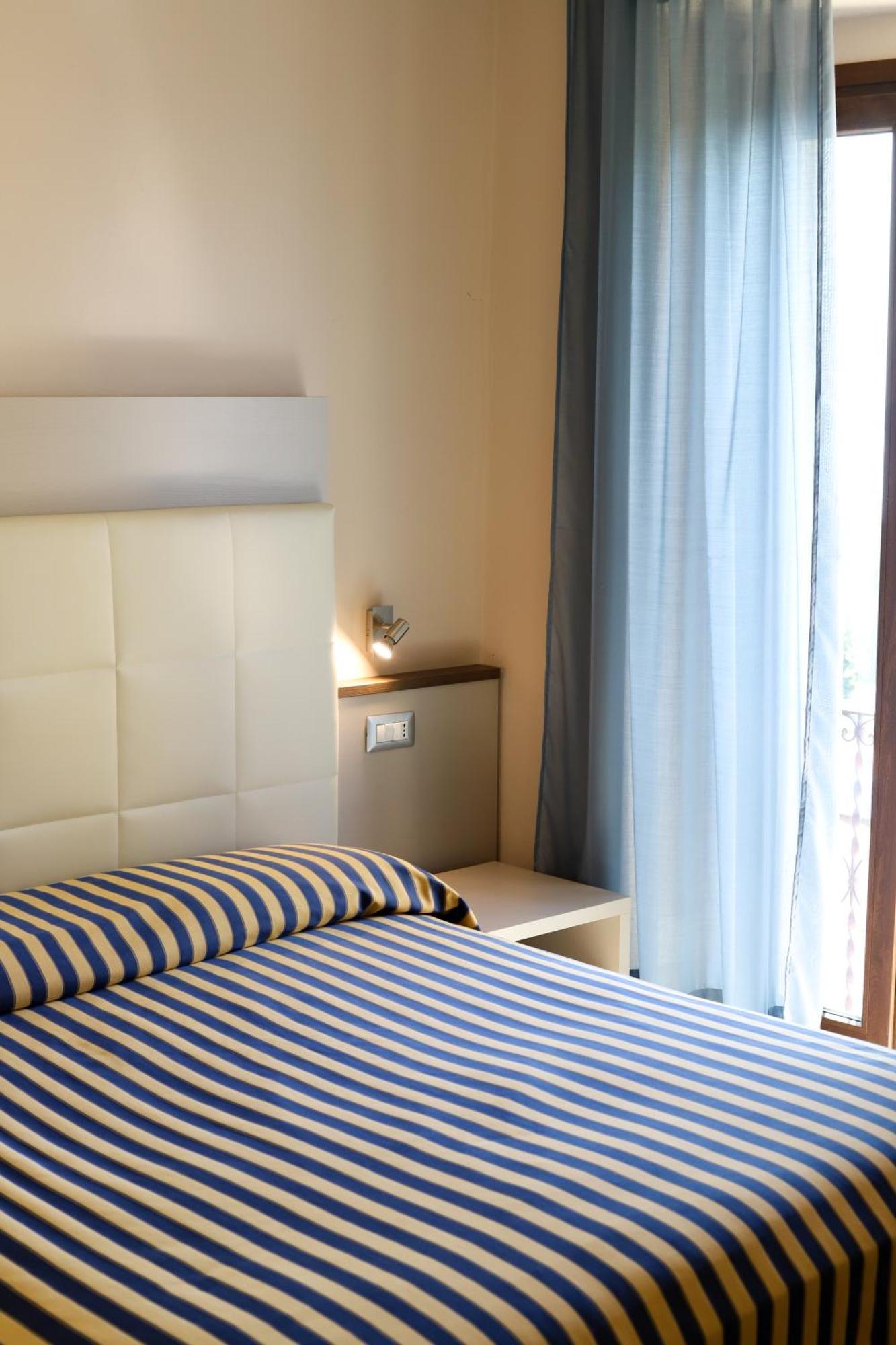 ソイアーノ・デル・ラーゴ San Rocco Relaisアパートホテル エクステリア 写真